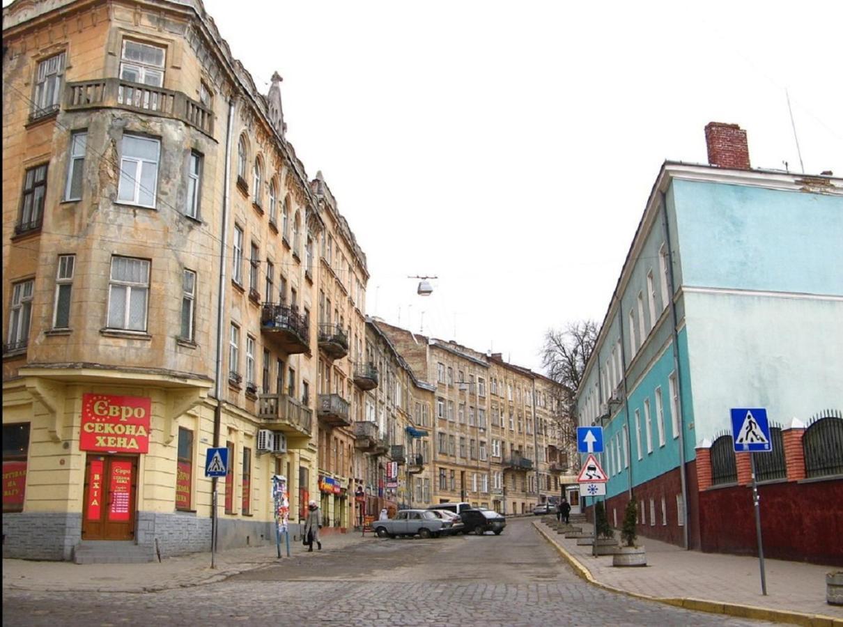 Mіні- Економ Апартаменти В Центральній Частині Львова Exterior foto